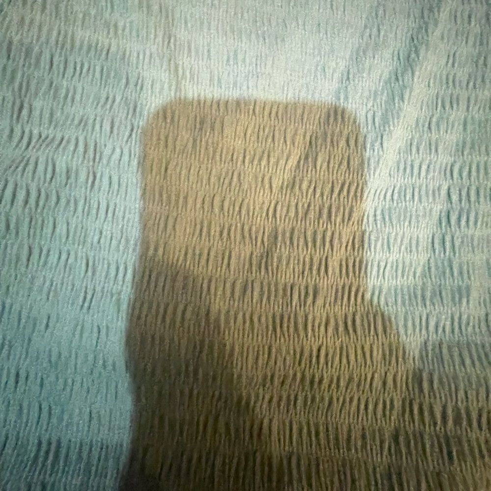 PRETTY Smocked Anthropologie Romance Top! - Picture 5 of 16